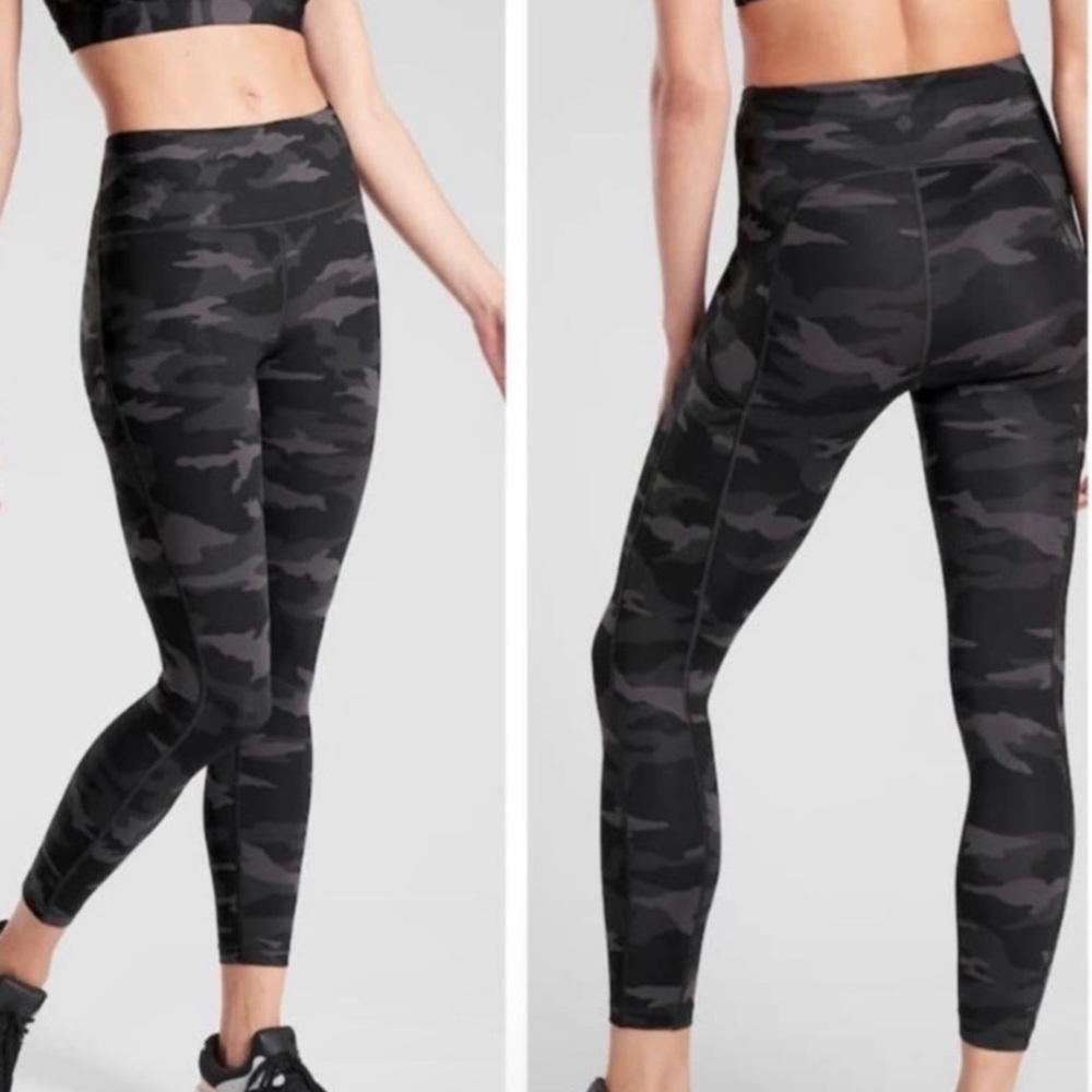 Athleta Ultimate Leggings Camo 7/8 Tight XS